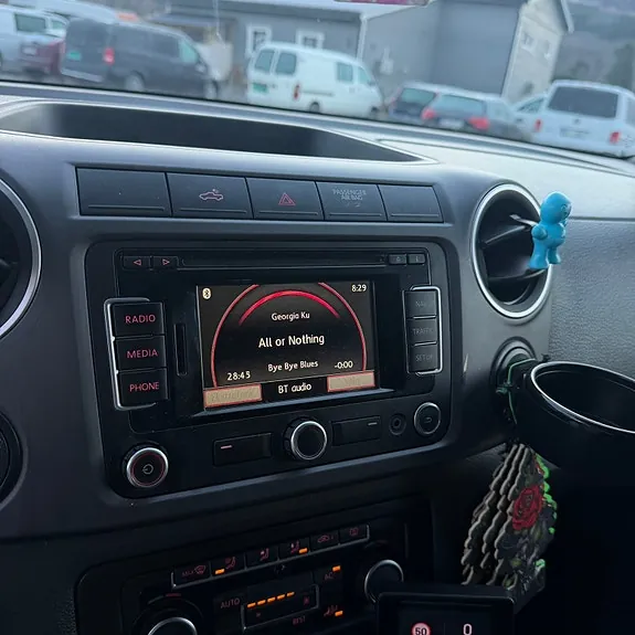 Volkswagen Amarok 2012 photo 5