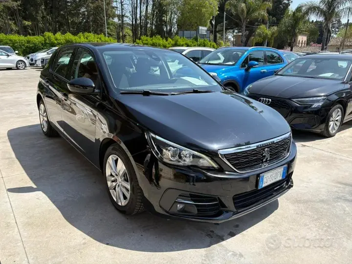 Peugeot 308 2021 photo 3