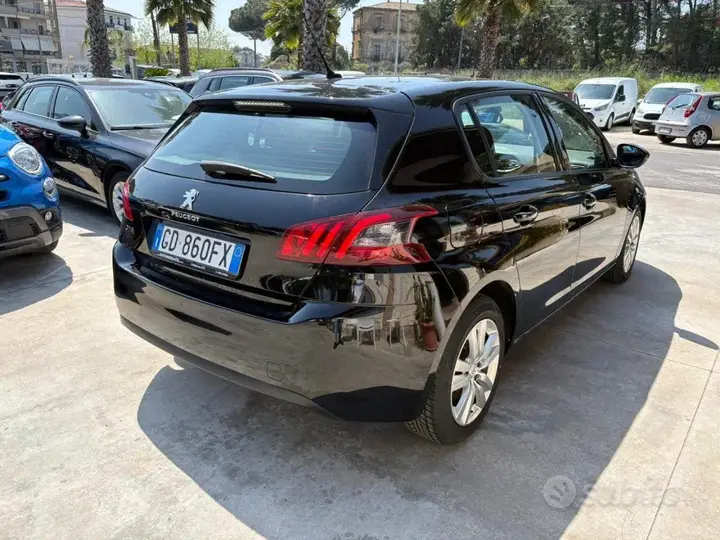 Peugeot 308 2021 photo 4