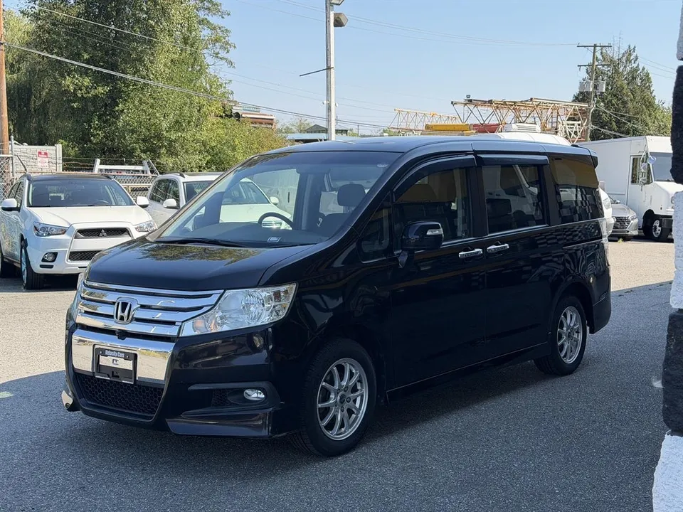Honda Stepwagon 2010 photo 3