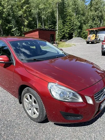 Volvo S60 2012 photo 4