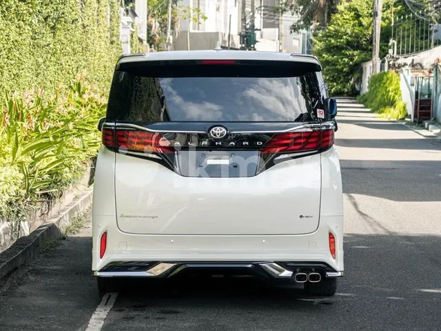 Toyota Alphard 2024 photo 3