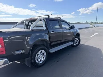 Holden Colorado 2016 photo 2