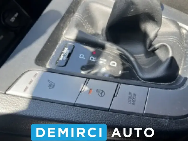 Hyundai Elantra 2018 photo 4
