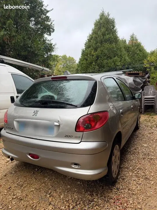 Peugeot 206