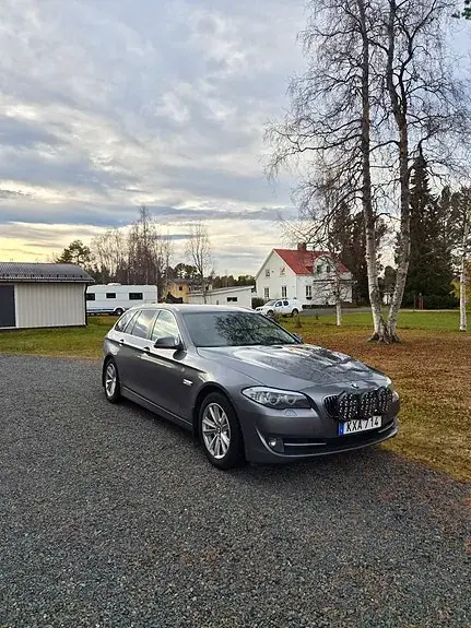 BMW 530D 2011 photo 2