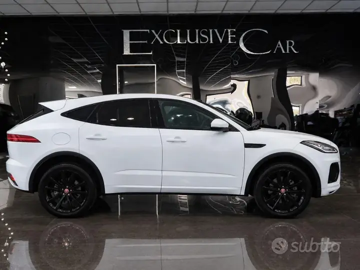 Jaguar E-Pace 2022 photo 3