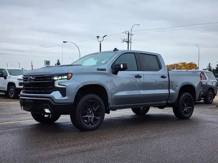 Chevrolet Silverado 1500 2026 photo 2