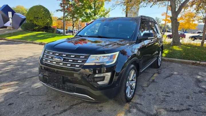 Ford Explorer 2017 photo 2