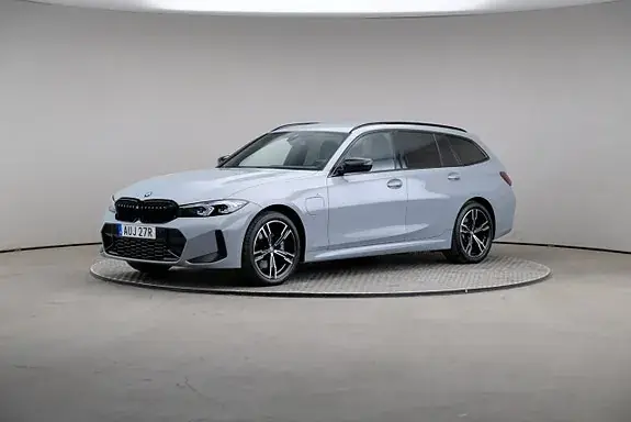 BMW 330E