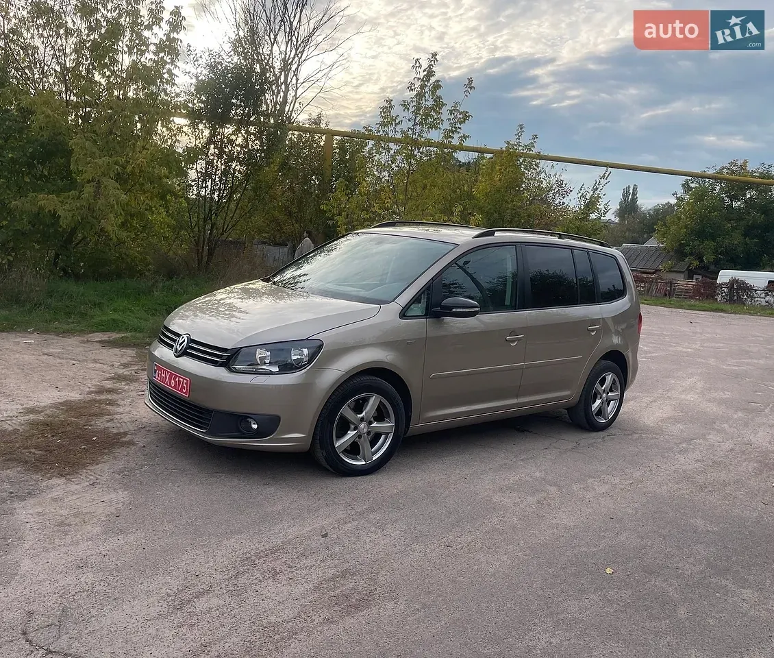 Volkswagen Touran 2013 photo 3