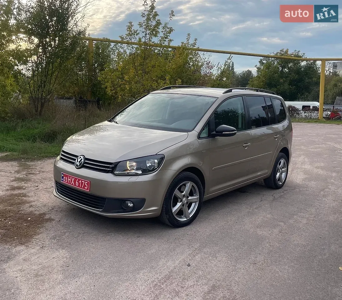 Volkswagen Touran 2013 photo 4