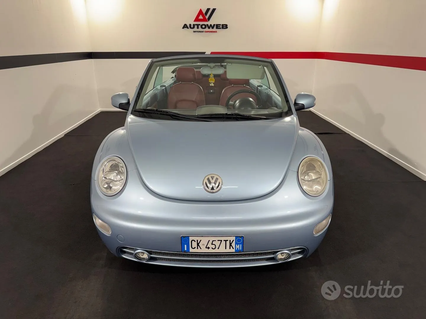 Volkswagen New Beetle 2004 photo 2