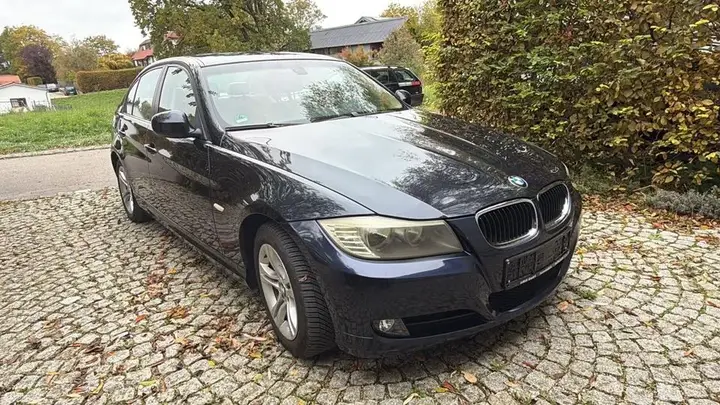 BMW 318I