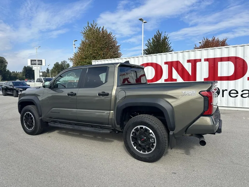 Toyota Tacoma 2026 photo 3