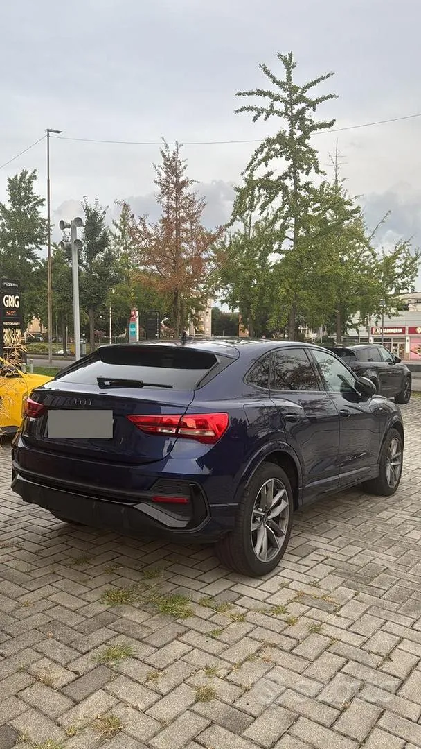 Audi Q3 2023 photo 3