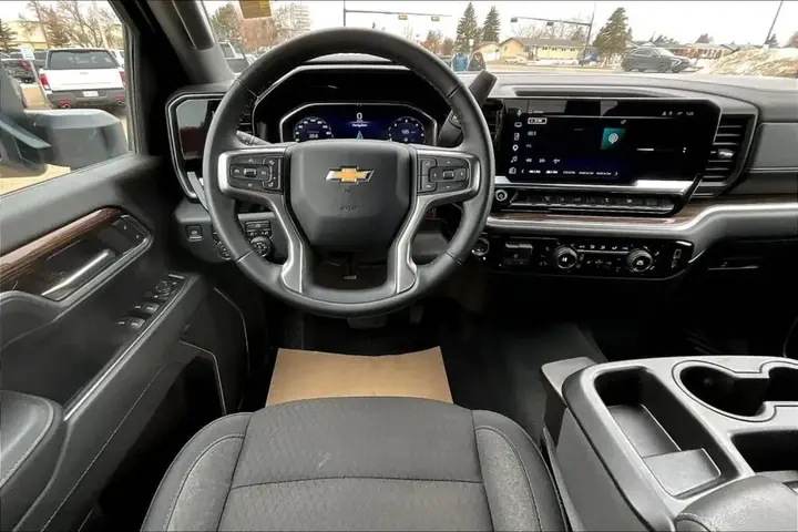 Chevrolet Silverado 2500 2025 photo 5