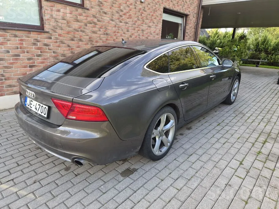 Audi A7 2013 photo 4