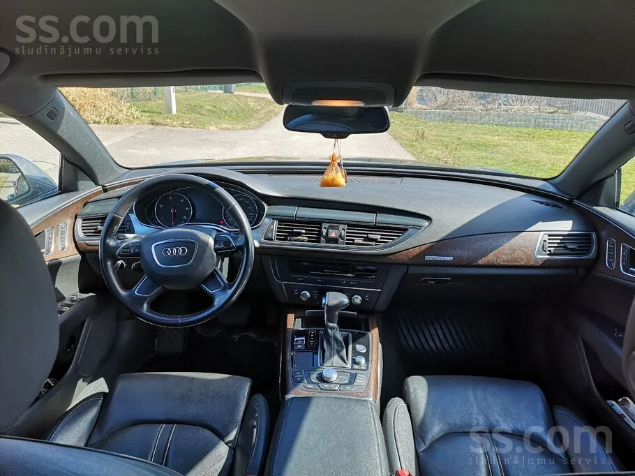 Audi A7 2013 photo 5