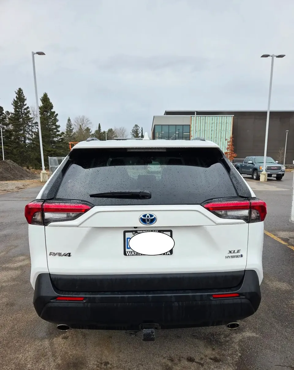 Toyota Rav4 2023 photo 3