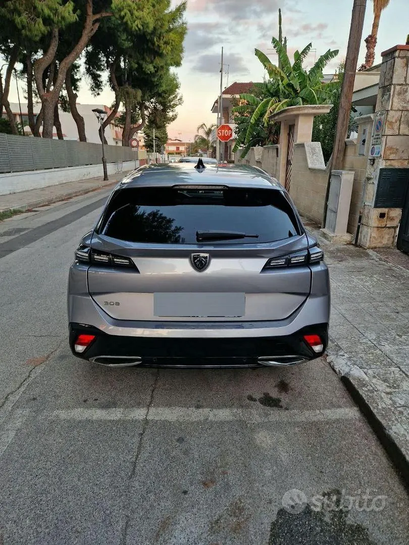 Peugeot 308 2022 photo 2