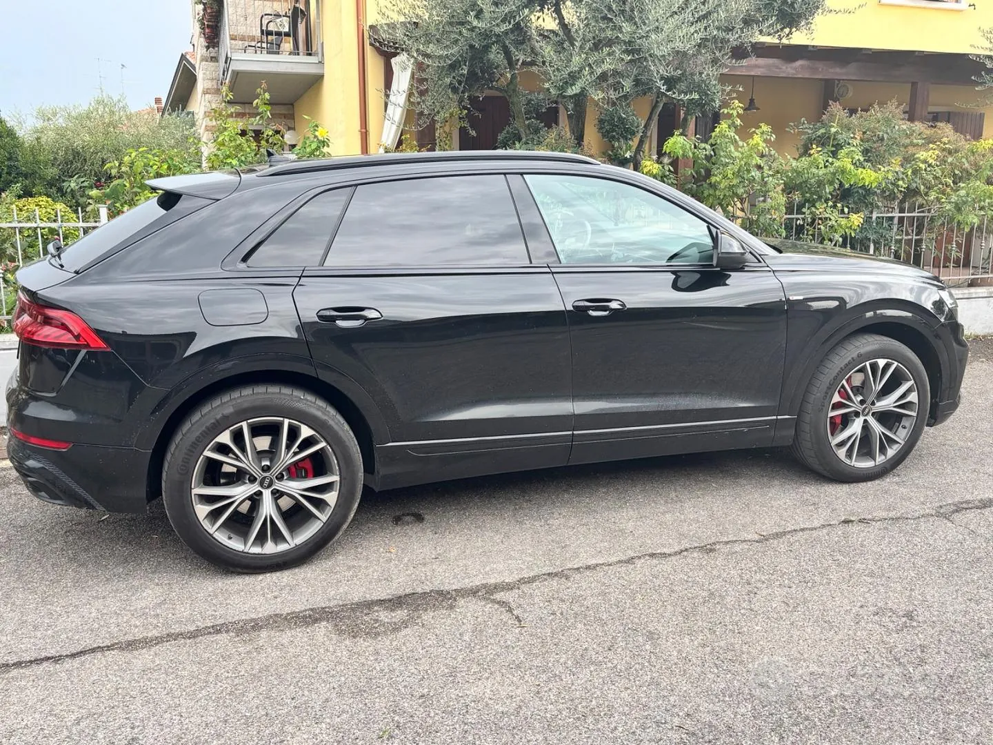 Audi Q8 2021 photo 2