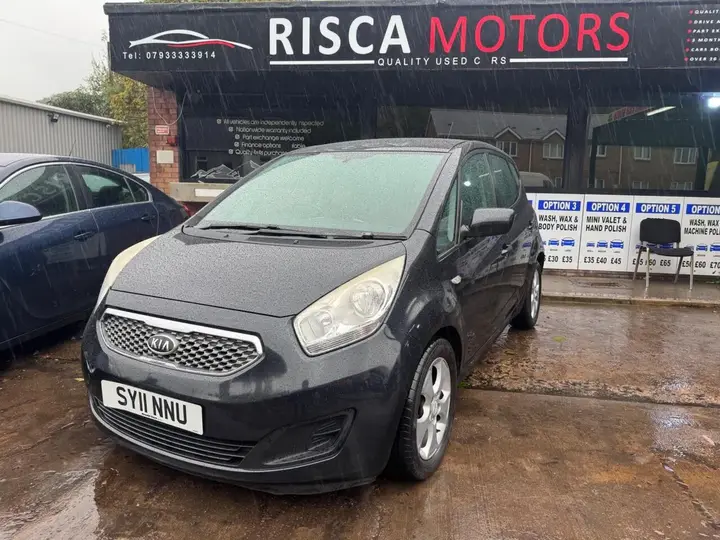 Kia Venga 2011 photo 2