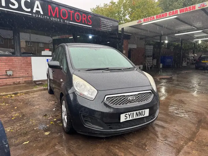 Kia Venga 2011 photo 4