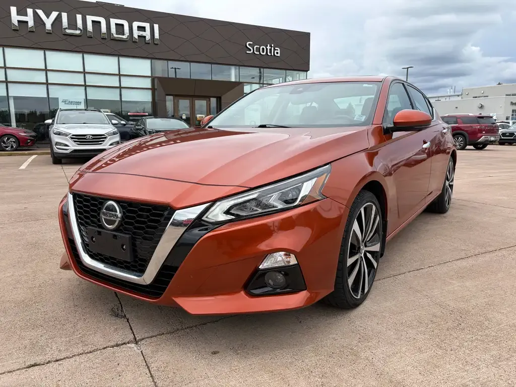 Nissan Altima 2019 photo 2
