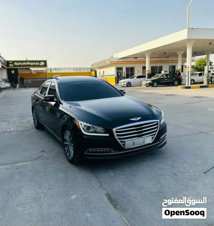 Genesis G80 2015 photo 2