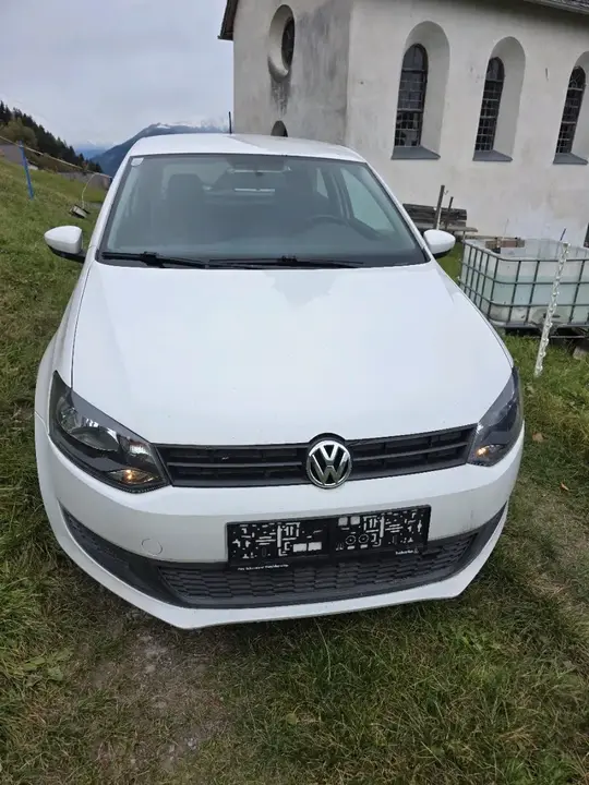 Volkswagen Polo 2010 photo 2
