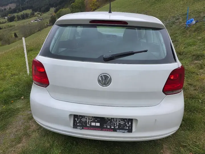 Volkswagen Polo 2010 photo 3