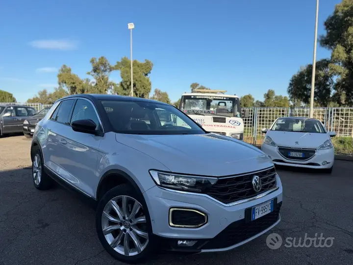 Volkswagen T-Roc 2019 photo 2