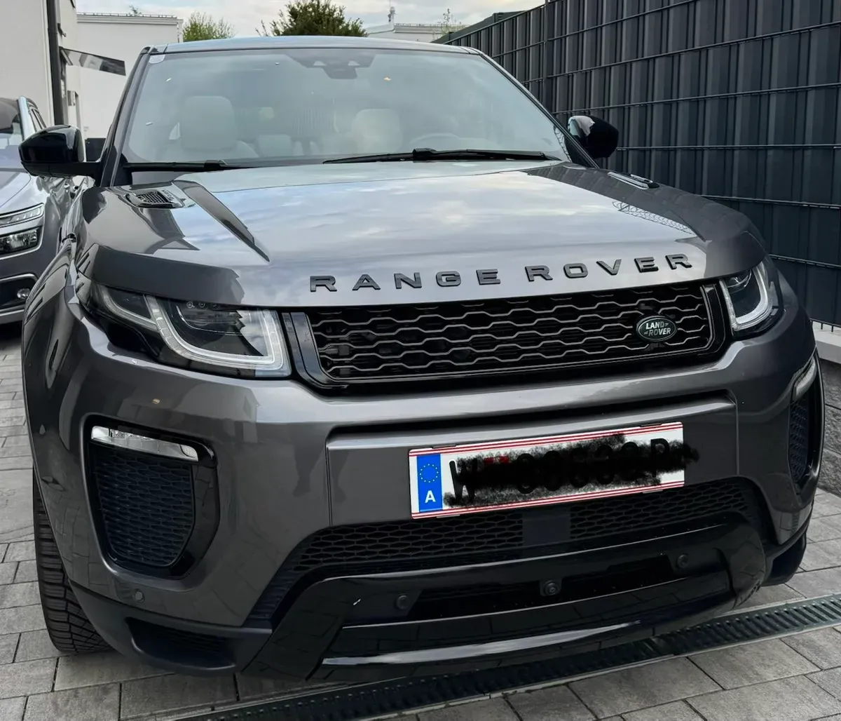 Land Rover Range Rover Evoque 2017 photo 2