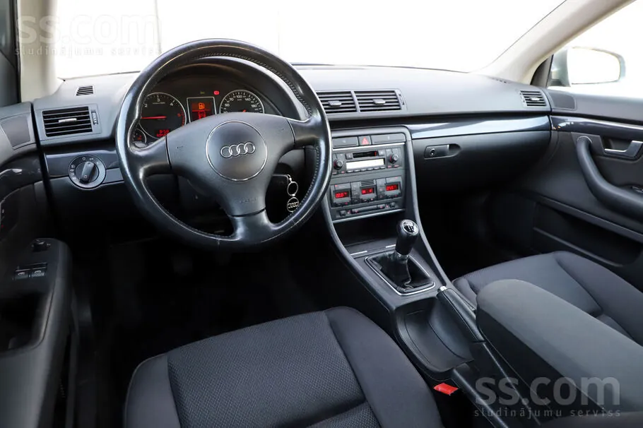 Audi A4 2003 photo 5