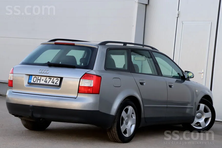 Audi A4 2003 photo 3