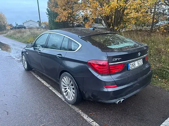 BMW 530D 2012 photo 2