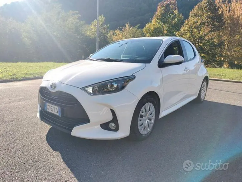 Toyota Yaris 2022 photo 3