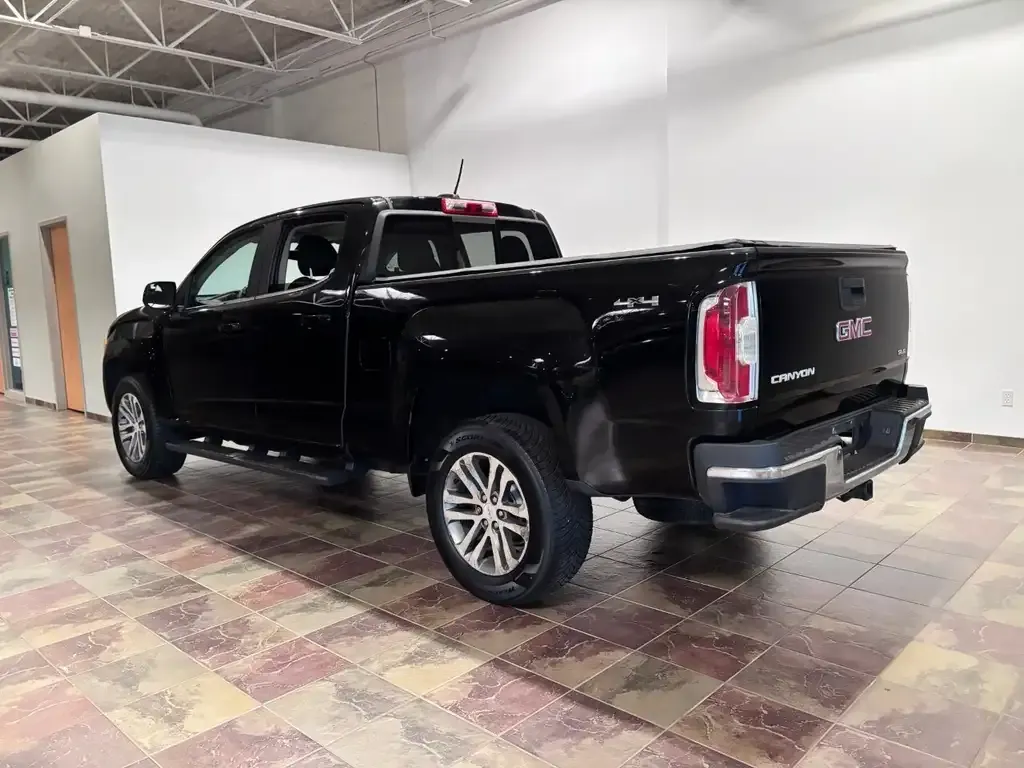 GMC Canyon 2016 photo 3