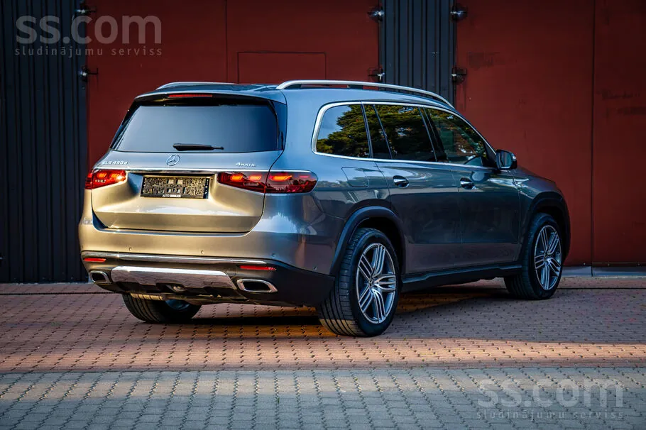 Mercedes-Benz Gls 2024 photo 5