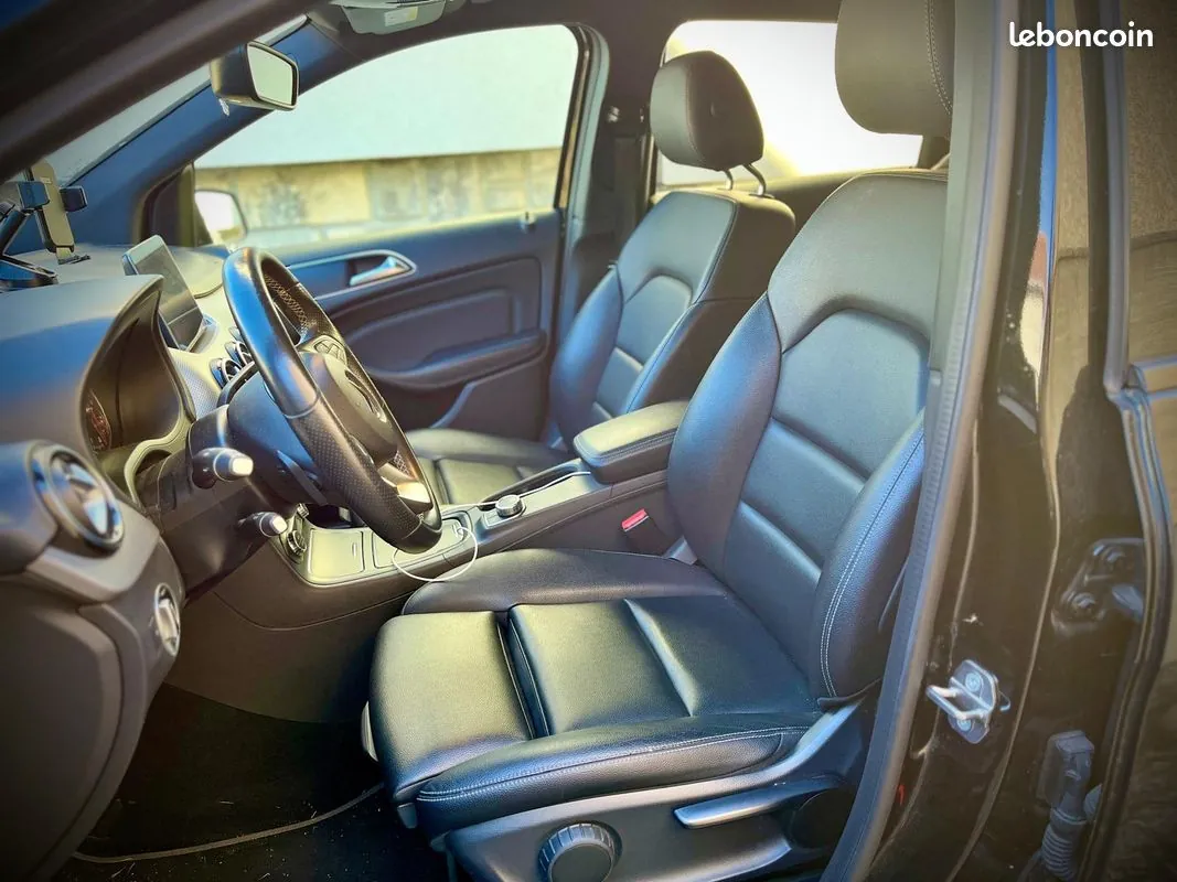 Mercedes-Benz B-Class 2018 photo 3