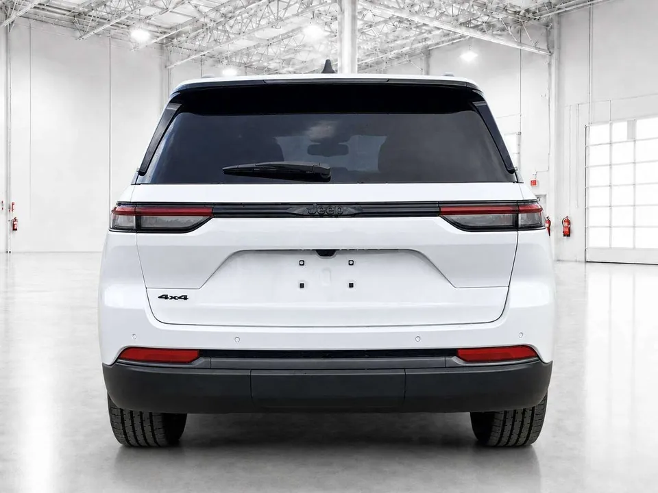 Jeep Grand Cherokee 2026 photo 2
