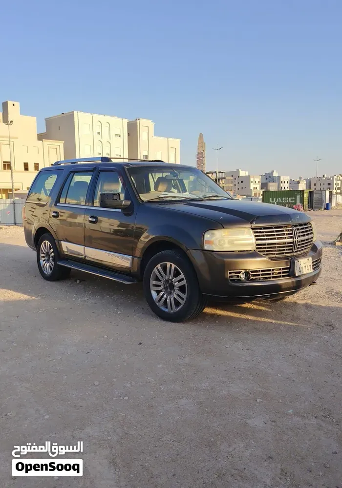Lincoln Navigator 2008 photo 2