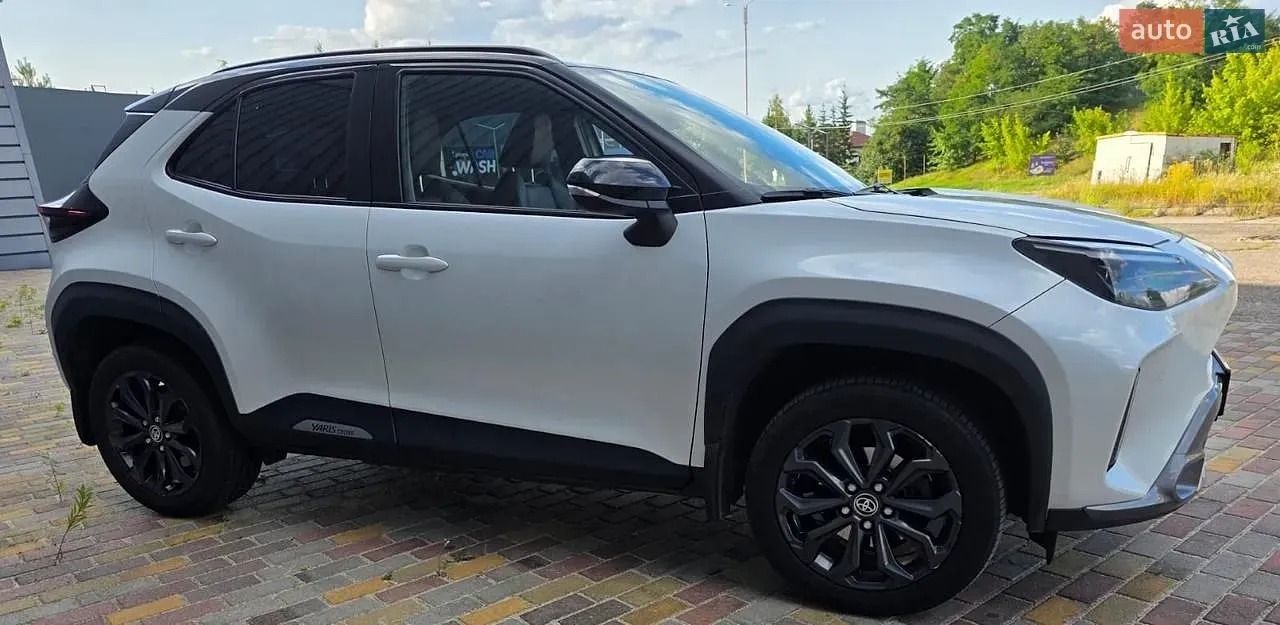 Toyota Yaris Cross 2024 photo 3