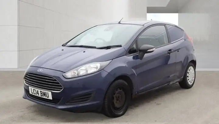 Ford Fiesta 2014 photo 2