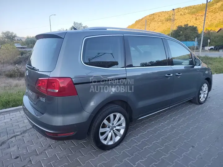 Volkswagen Sharan 2010 photo 3