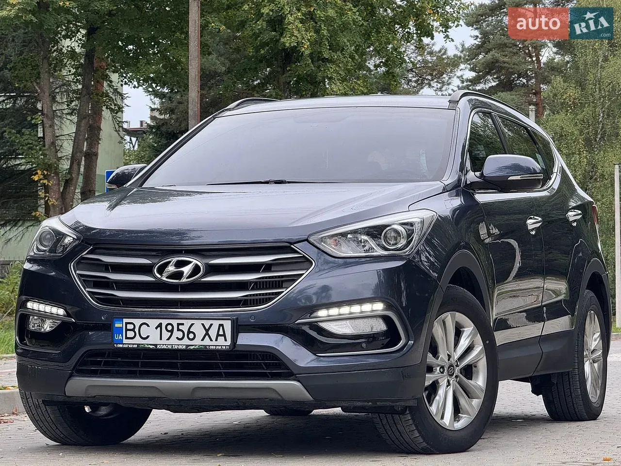 Hyundai Santa Fe 2017 photo 2