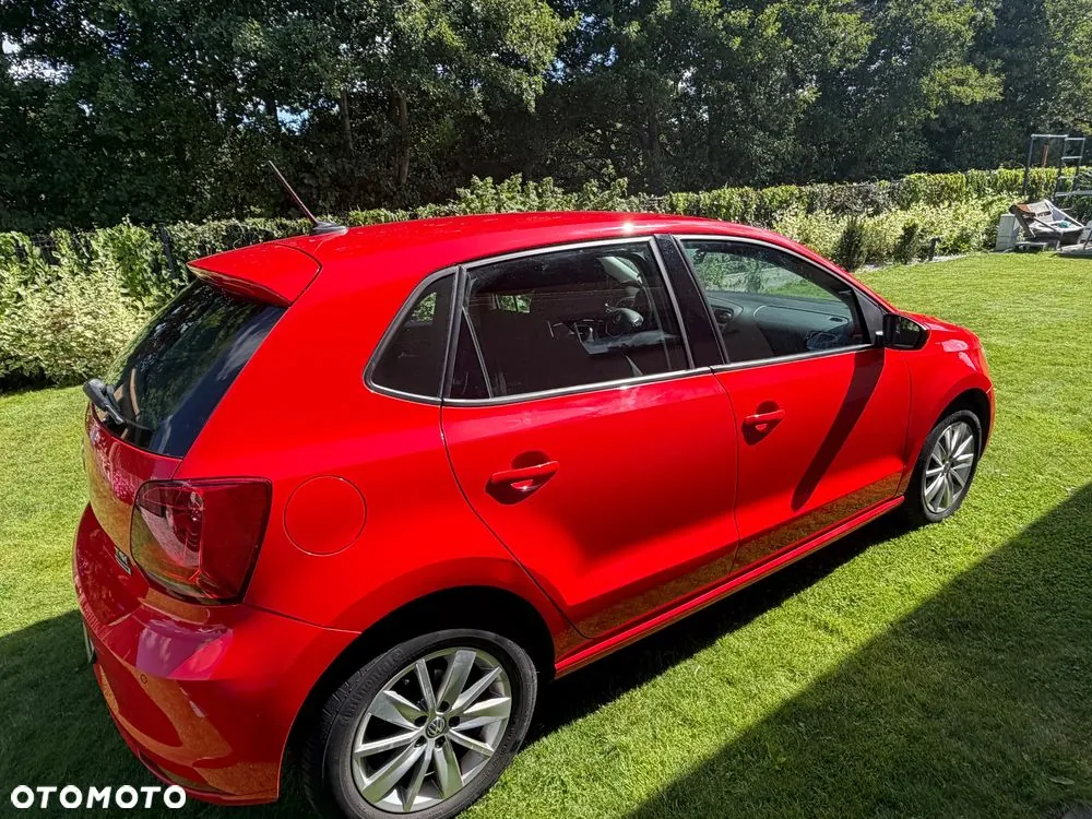 Volkswagen Polo 2017 photo 2