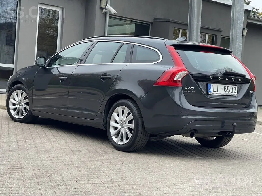 Volvo V60 2015 photo 4