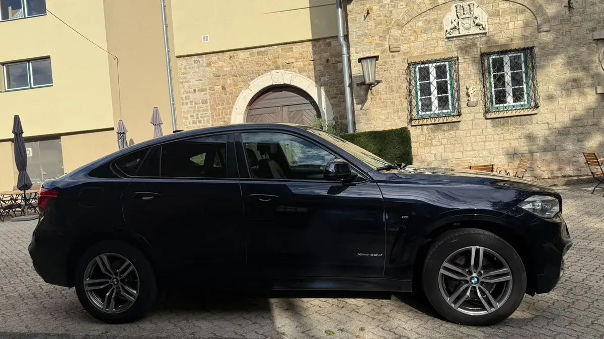 BMW X6 2018 photo 2